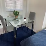 Cosy Loft Apartment Just Off Vibrant Mill Rd Cb1 - Walk To Station And City Centre