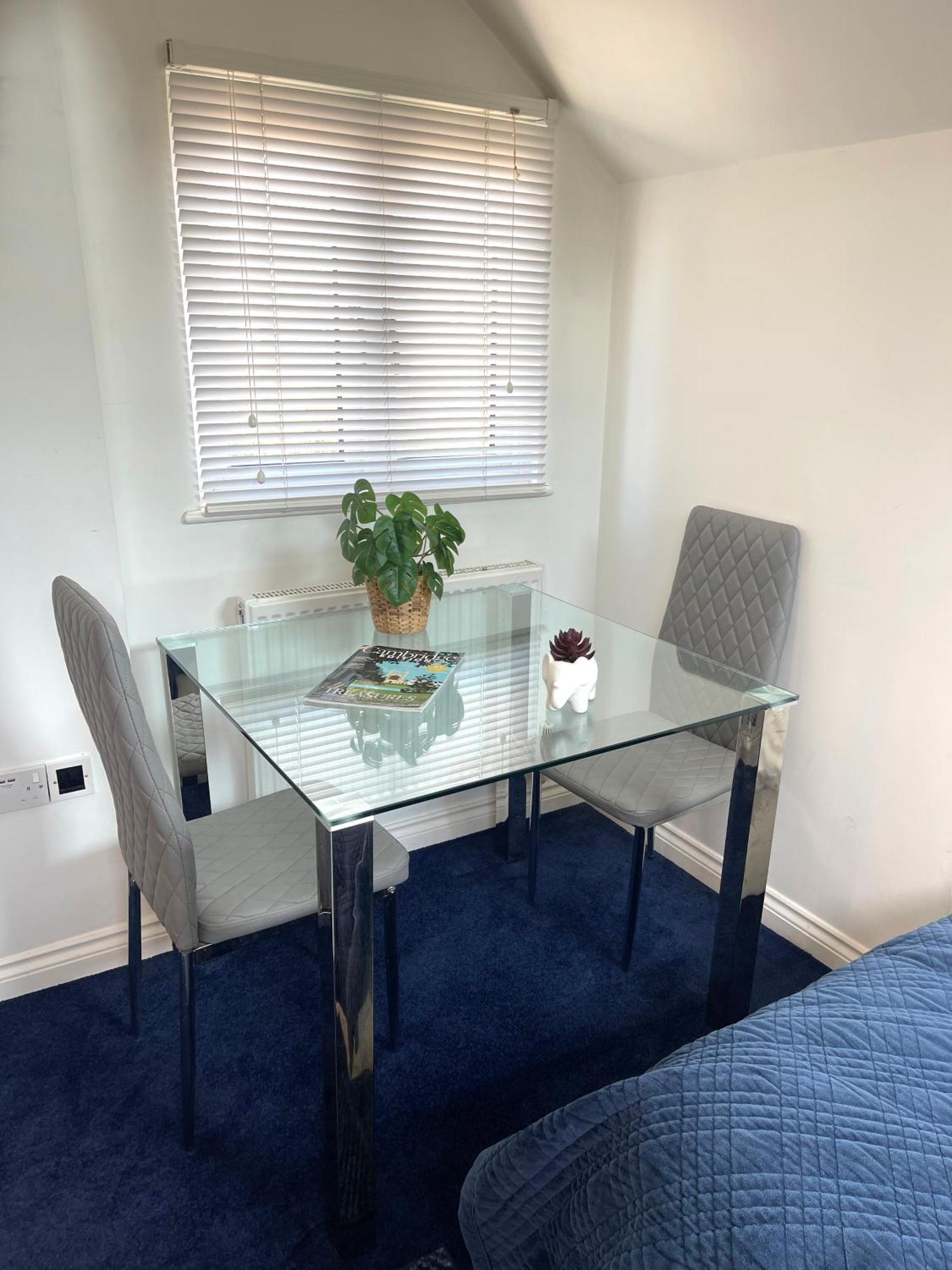 Cosy Loft Just Off Vibrant Mill Rd Cb1 - Walk To Station And Centre Hotel *